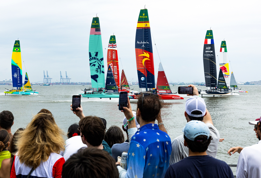CLASSIC ON WATER image
