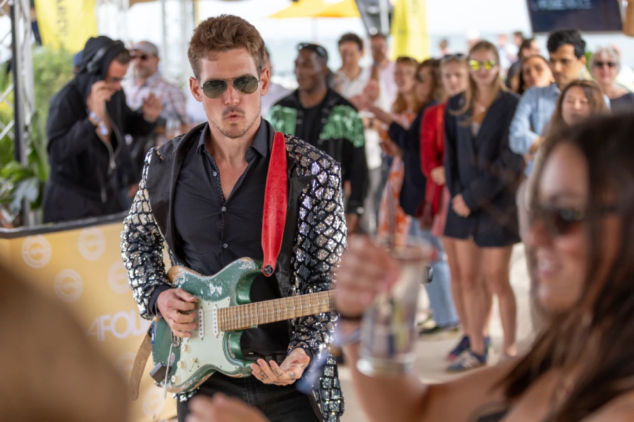 Waterfront Premium Image