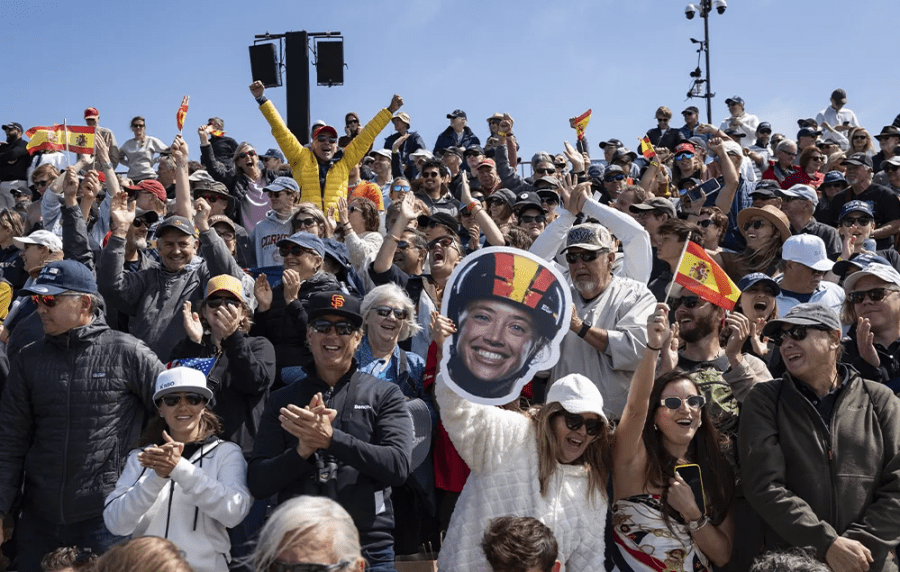 Waterfront Grandstand Valencia 3